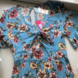 Xhilaration fit and flare dress with ruffle sleeve